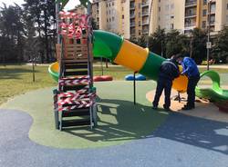 Parco Falcone Borsellino giochi danneggiati 