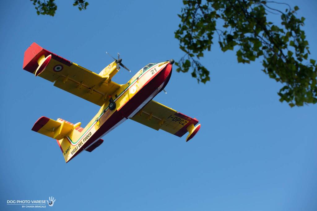 Canadair lago Maggiore 