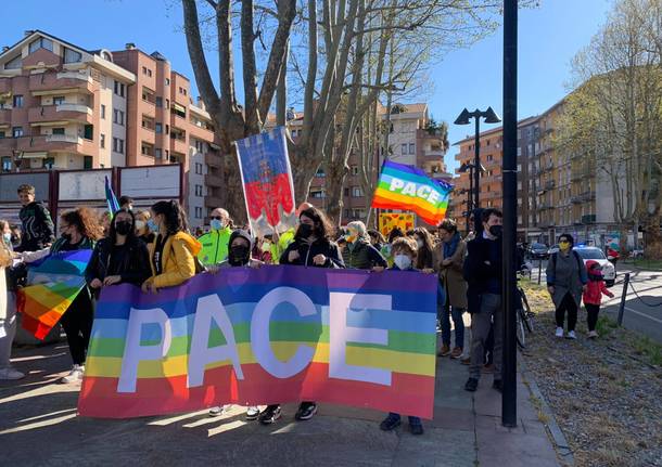 Caronno Pertusella marcia per la pace