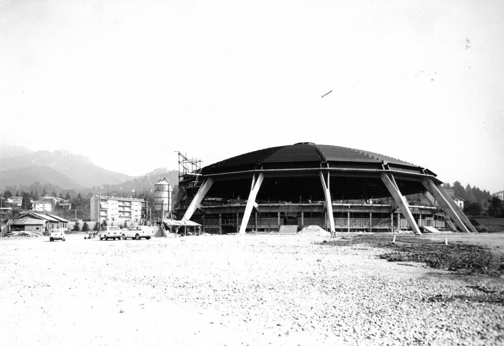 Costruzione palasport palazzetto Masnago Lino oldrini 