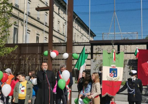 Inaugurazione piazza XXV Aprile a Gorla Minore 