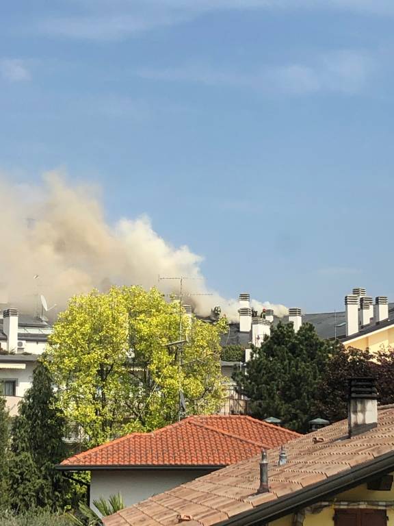 Incendio Legnano via Intimiano