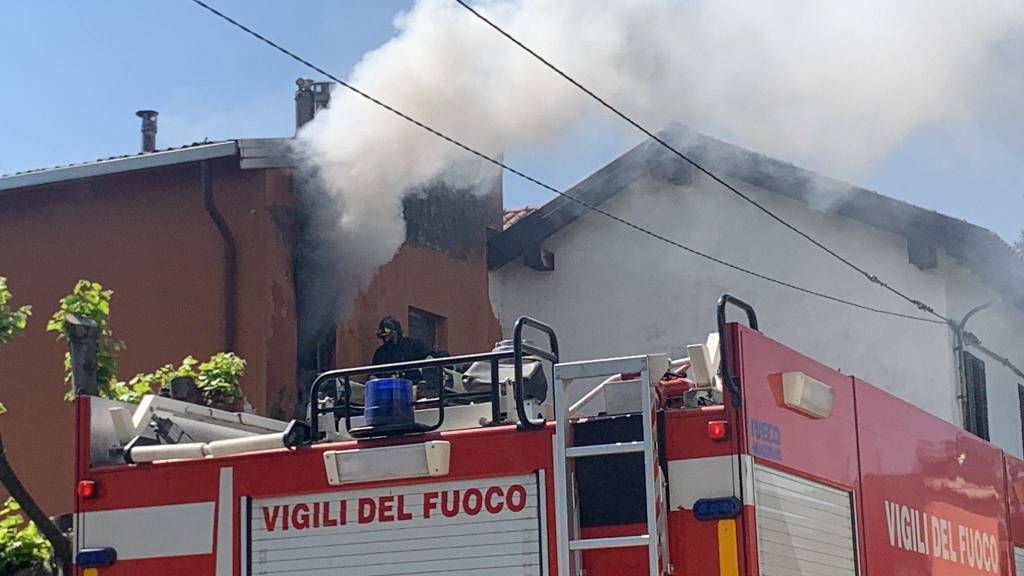 Incendio via Col di Lana Gallarate (28 aprile 2022)