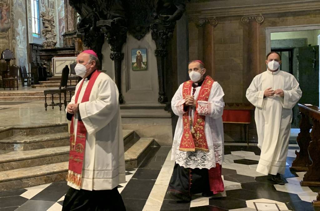 La consegna degli olii santi in san Vittore