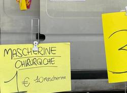Protesta  al mercato di Sesto Calende