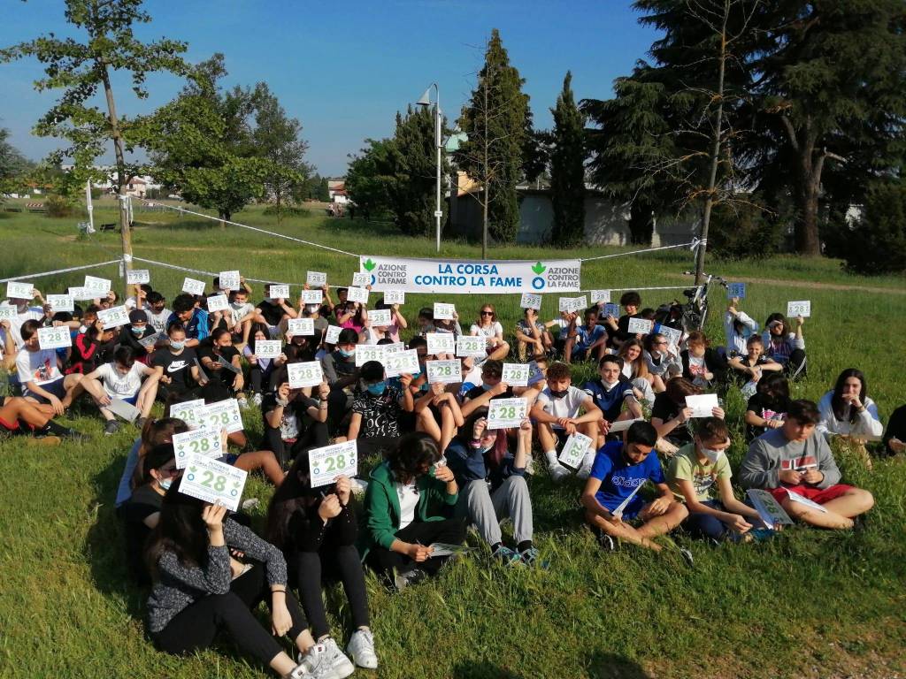 Corsa contro la fame a Cerro Maggiore