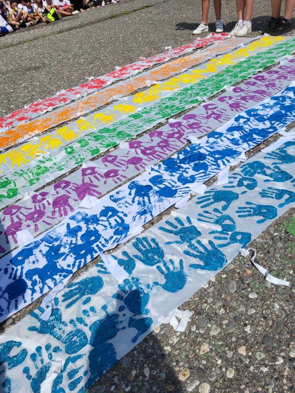 la marcia della pace degli studenti di Solbiate Arno