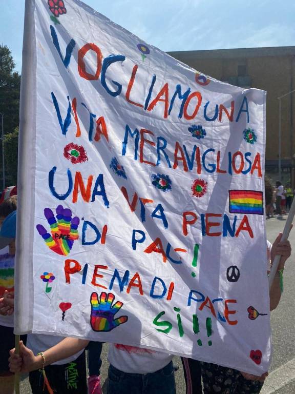 la marcia della pace degli studenti di Solbiate Arno