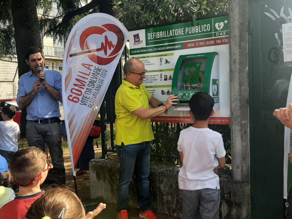 Nuovo defibrillatore pubblico a Rescaldina