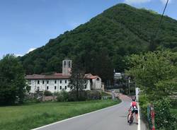 giro biciclette porto ceresio 28 aprlie 2019