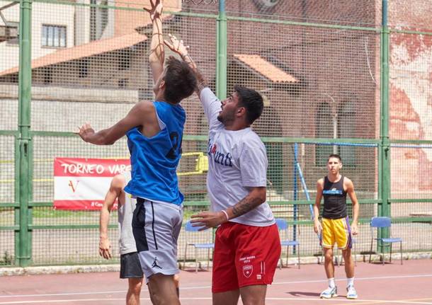 Gli “Old School” vincono il torneo di basket VareseCorsi 2022