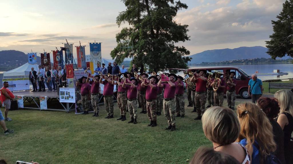 L'inaugurazione del Palio del Lago di Comabbio