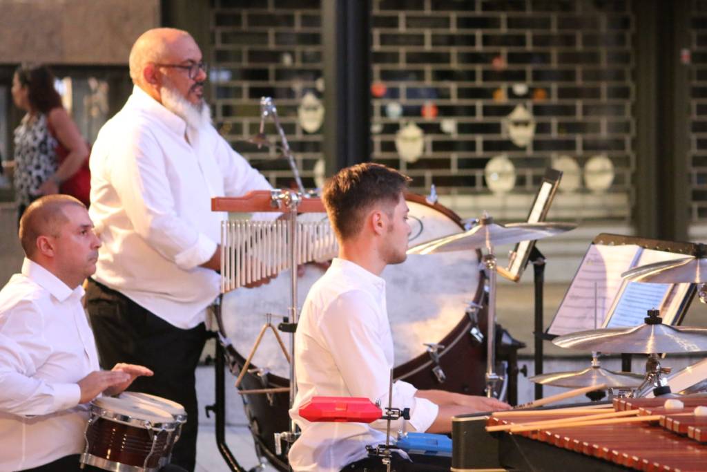 Mercoledì dello shopping a Legnano con la banda di Legnano