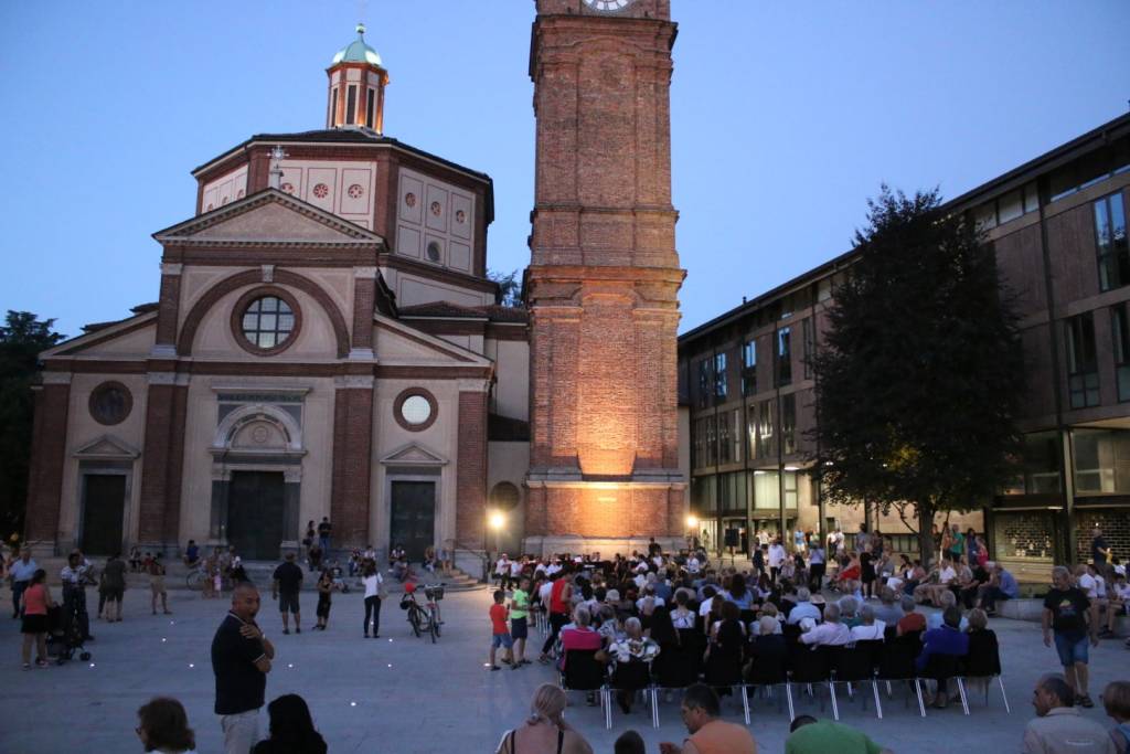 Mercoledì dello shopping a Legnano con la banda di Legnano