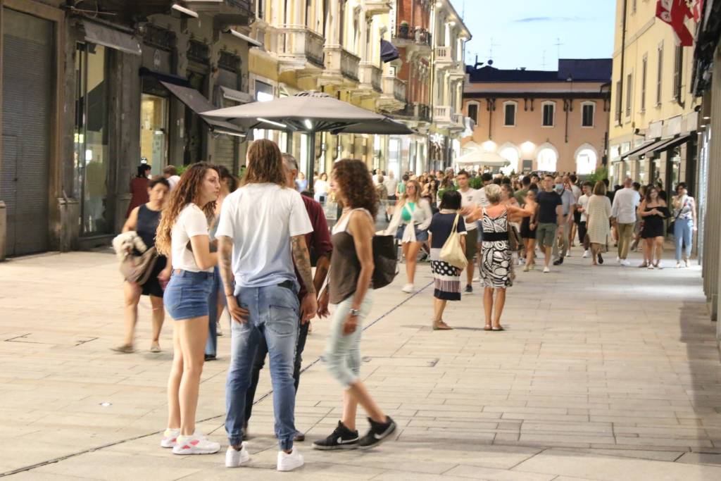 Mercoledì dello shopping a Legnano con la banda di Legnano