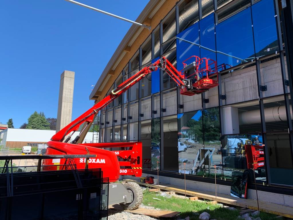 Nel cantiere del palaghiaccio di Varese 