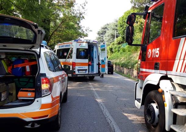 Incidente ad Albizzate, feriti due giovani