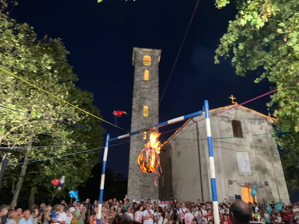 La tradizione dell’incendio del Pallone a Casciago