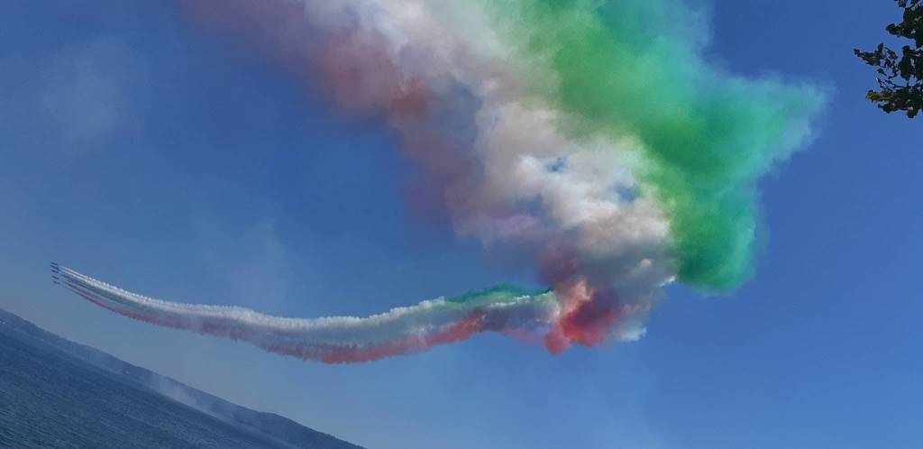 Le Frecce Tricolori da Angera nelle foto di Maggie Magnaghi