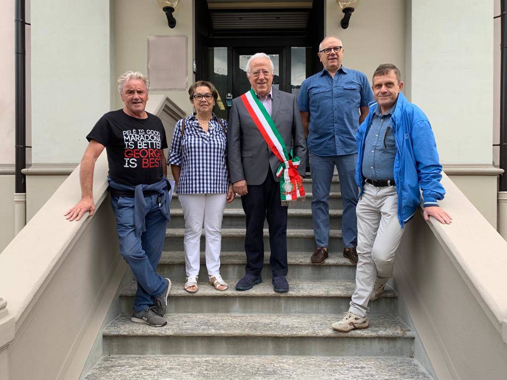 Giorgio Roncari, Giovanna Mutterle, il sindaco Enzo Benedusi, Mauro Cecculli e Graziano Tenconi