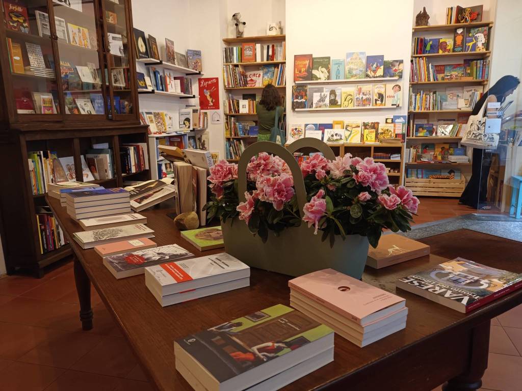 inaugurata la nuova sede della Libreria degli asinelli