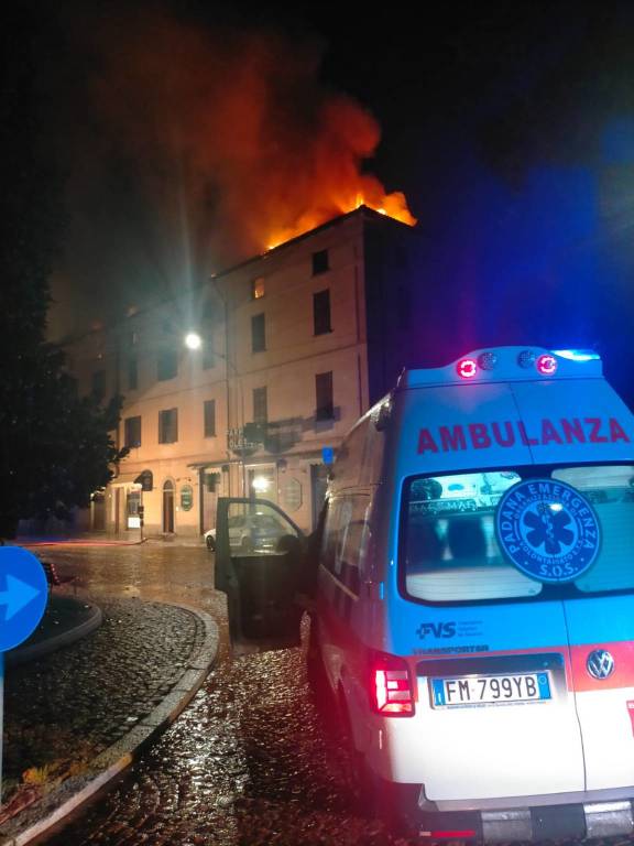 incendio luino 8 settembre 2022