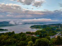 Lago di Varese tra le nuvole