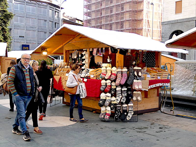 In piazza a Varese un angolo di Trentino