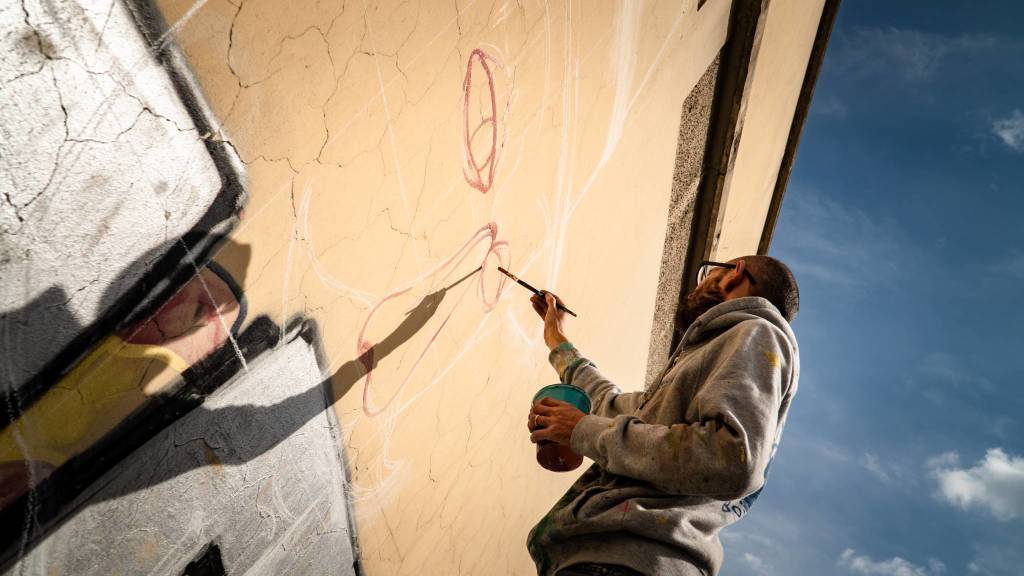 Il Murales all'Ex -Aermacchi