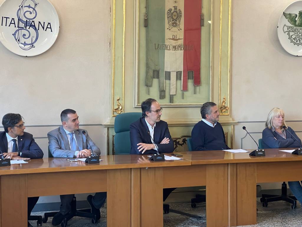 Presentazione progetto Cosmo a Laveno Mombello 