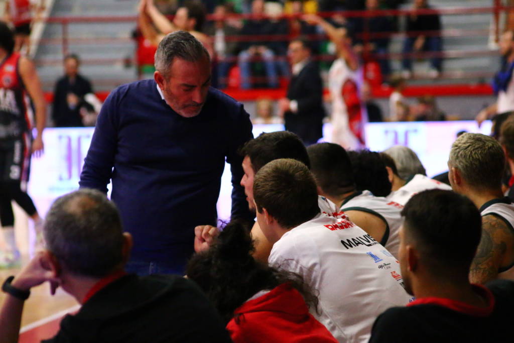 Basket: Legnano contro Borgomanero 