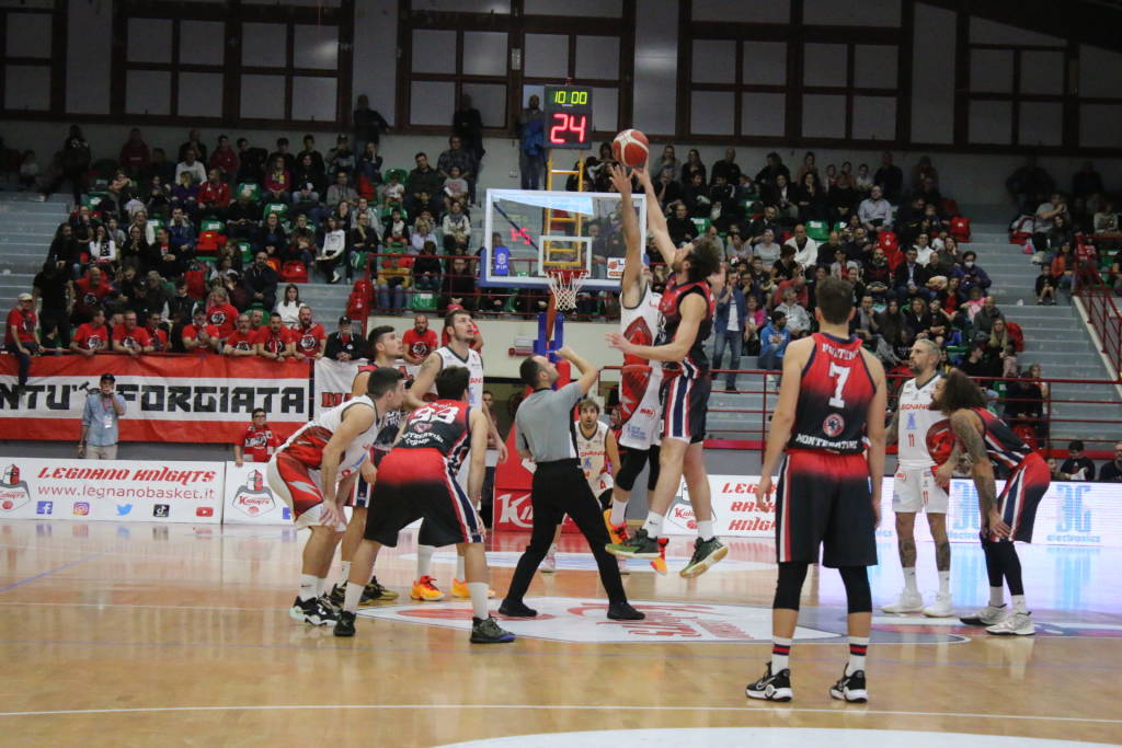 Basket: Legnano contro Borgomanero 