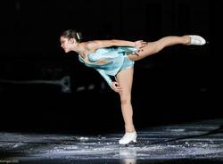 Luci, colori e spettacolo per l'inaugurazione dell'Acinque Ice Arena di Varese