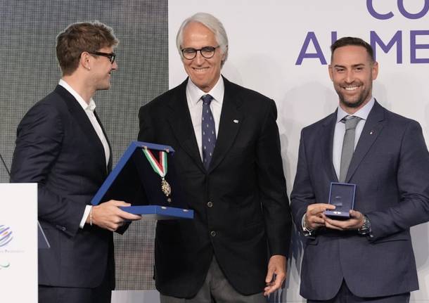 nicolò martinenghi nuoto marco pedoja collare d'oro - foto coni.it