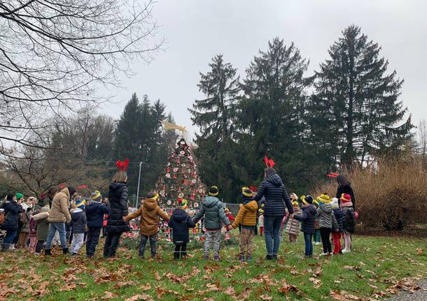 Il Natale alla scuola dell’infanzia Dalla Chiesa a Varese