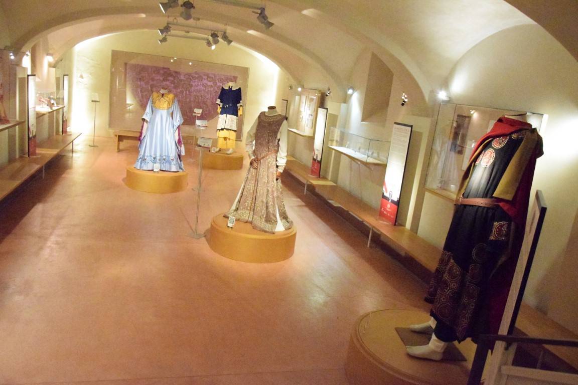 Al Castello inaugurata la mostra dedicata alla sfilata del Palio di Legnano