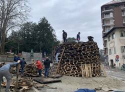 Aspettando il falò di sant’Antonio a Varese