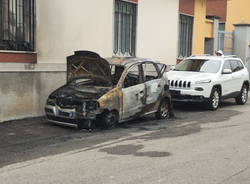 auto incendiata