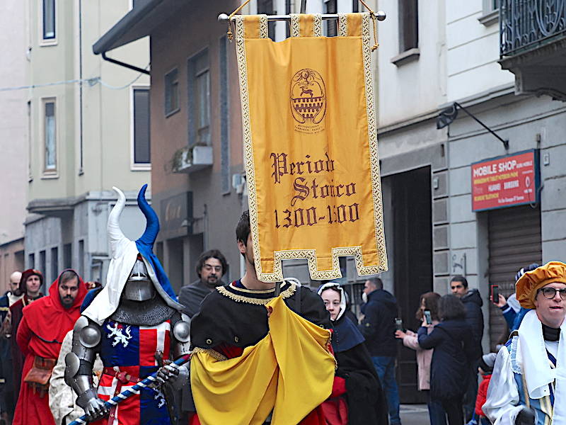 I volti della sfilata storica di sant'Antonio a Saronno