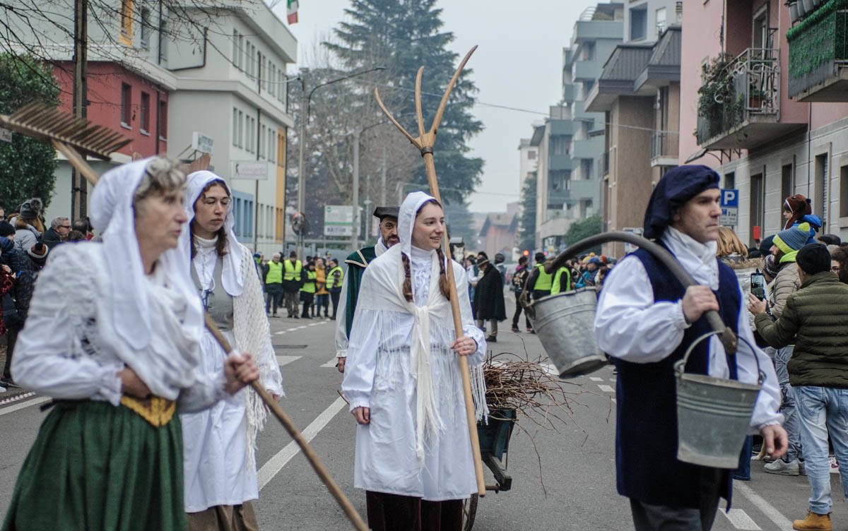 I volti della sfilata storica di sant’Antonio a Saronno