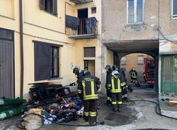 Incendio in una abitazione di Vedano Olona 