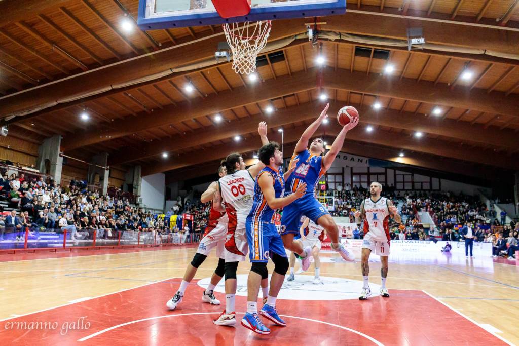 Derby tra Legnano e Sangiorgese - foto di Ermanno 