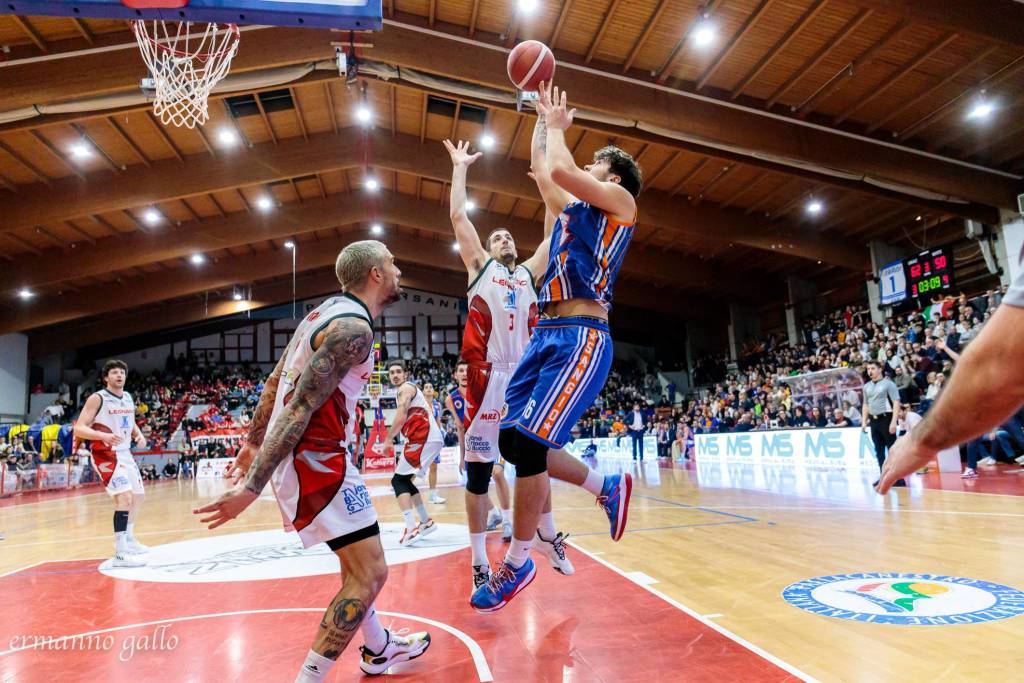 Derby tra Legnano e Sangiorgese - foto di Ermanno 