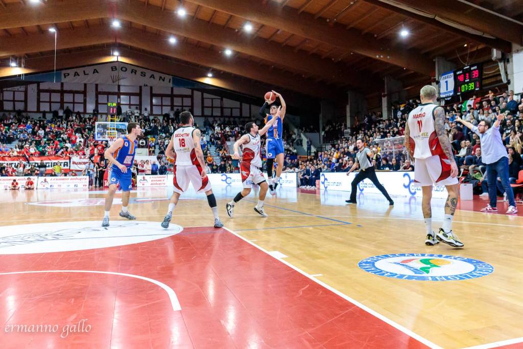 Derby tra Legnano e Sangiorgese - foto di Ermanno 