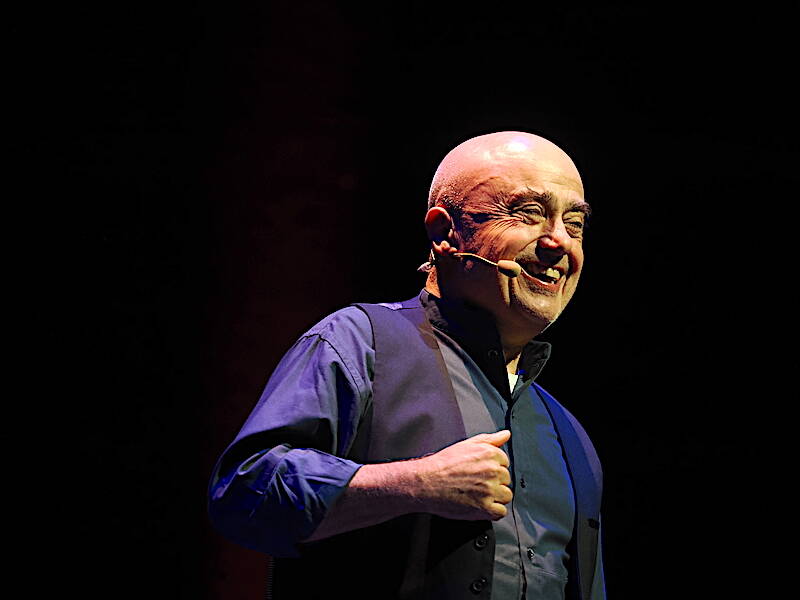 Paolo Cevoli al teatro di Varese