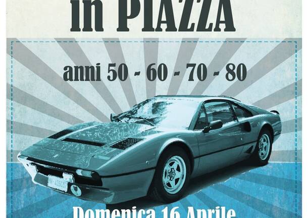 Auto d\'epoca in piazza