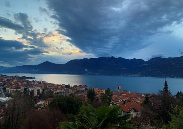 Contrasti del cielo sul Lago Maggiore