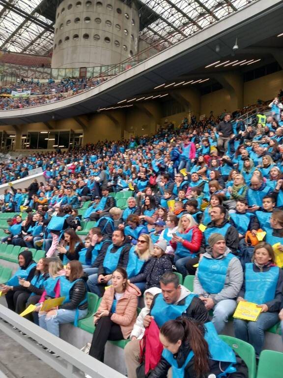 San Siro "invaso" dai cresimandi 