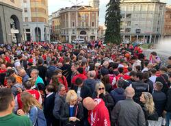 La festa in piazza a Varese della Openjobmetis