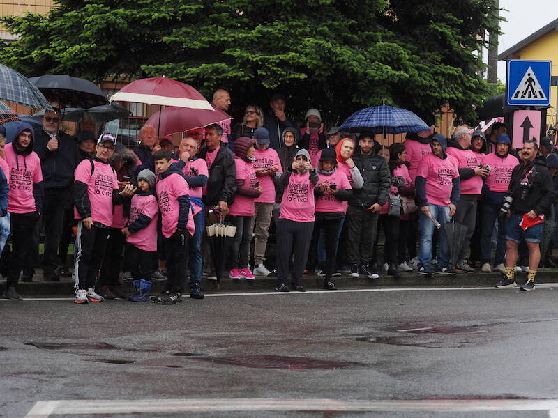 Quinzano, una festa tutta rosa per salutare il passaggio del Giro